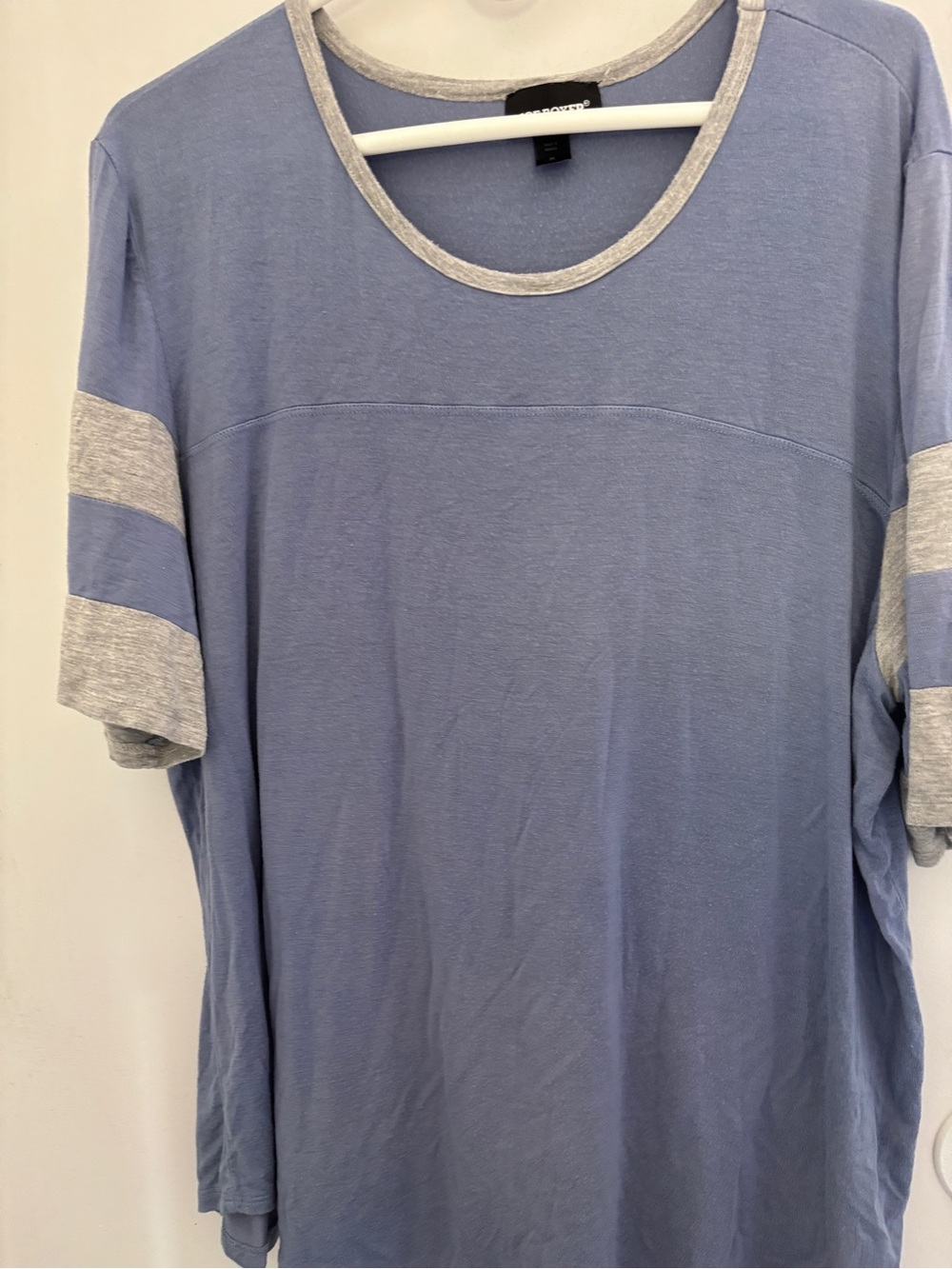 Joe Boxer Light Blue Short-Sleeve Crewneck with Heather Gray Trim Lightweight